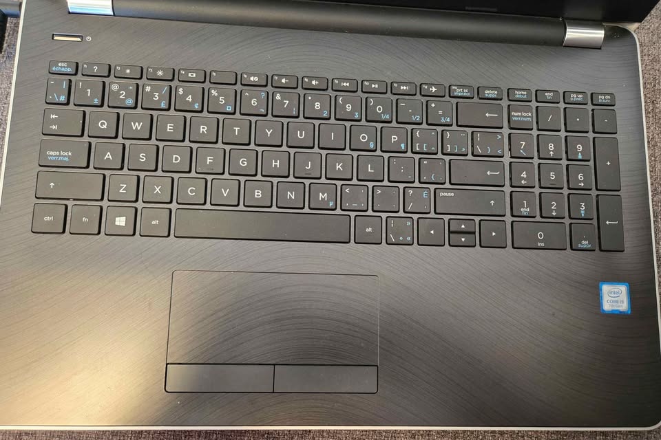 HP 15" Laptop – Intel i5, 8GB RAM, Touchscreen – Plug-In Only - photo 3