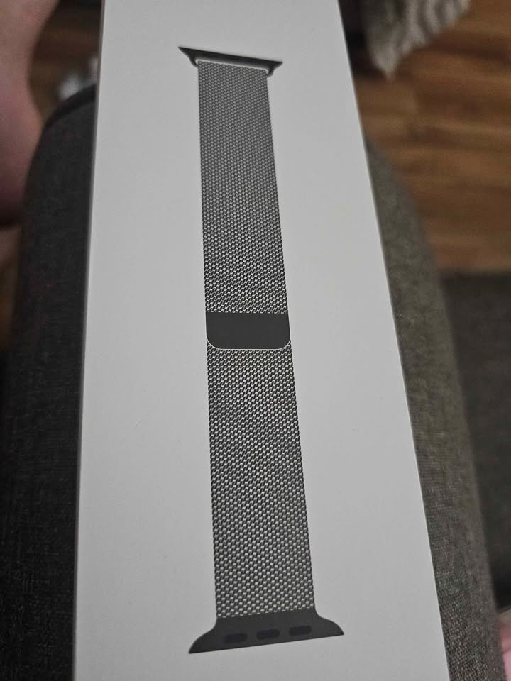 Apple Watch Milanese Loop Band 46mm M/L