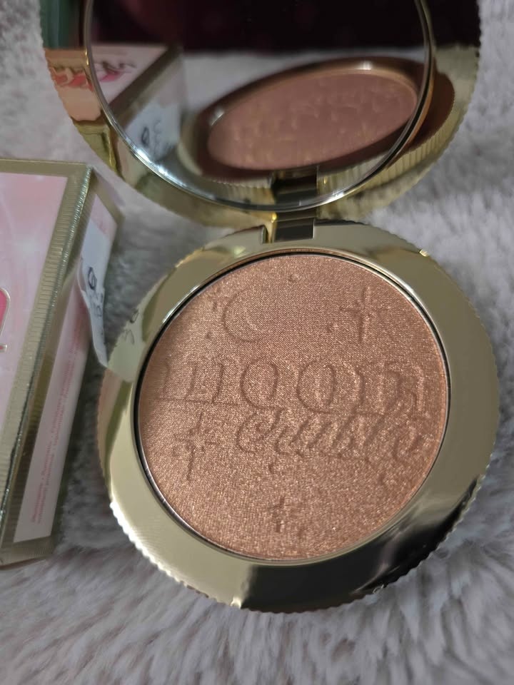 Too Faced Glossy Powder Highlighter - Summer Moon - photo 2