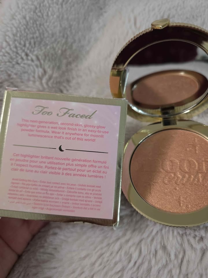 Too Faced Glossy Powder Highlighter - Summer Moon - photo 4