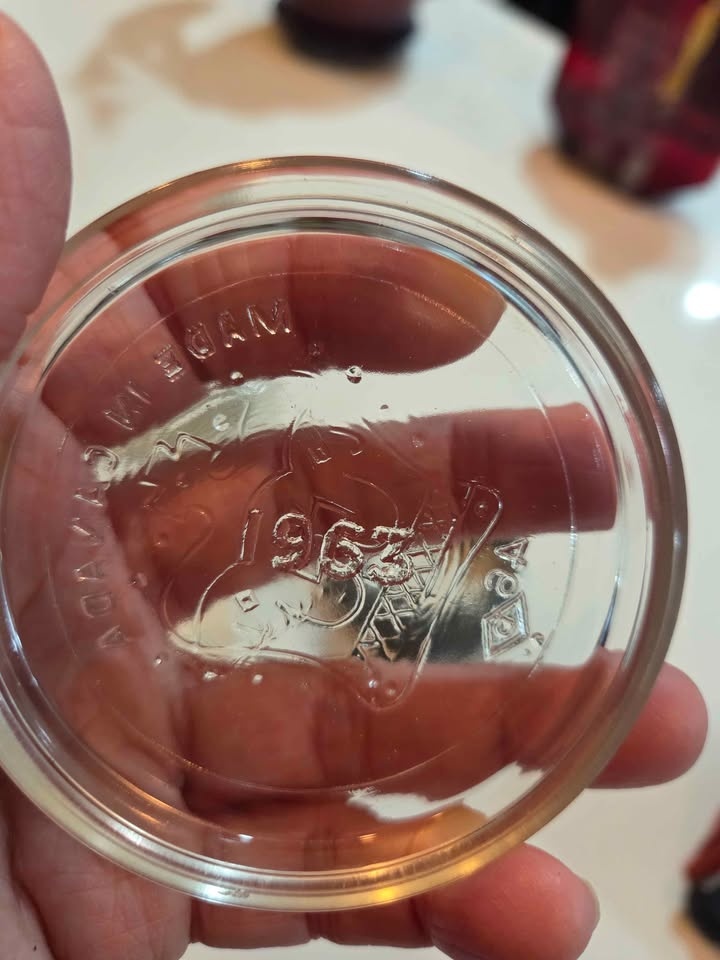 Vintage Crown Glass Mason Jar – 1963 Glass Lid – No. 46 - photo 5