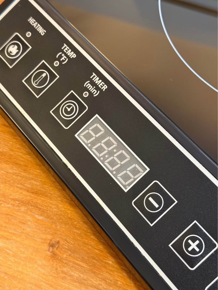 Duxtop Portable Induction Cooktop - photo 3