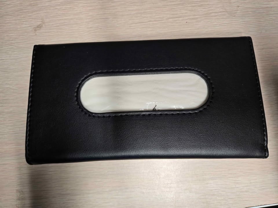 Brand New Car Tissue Holder - PU Leather Hanging Box 🏆 - photo 5