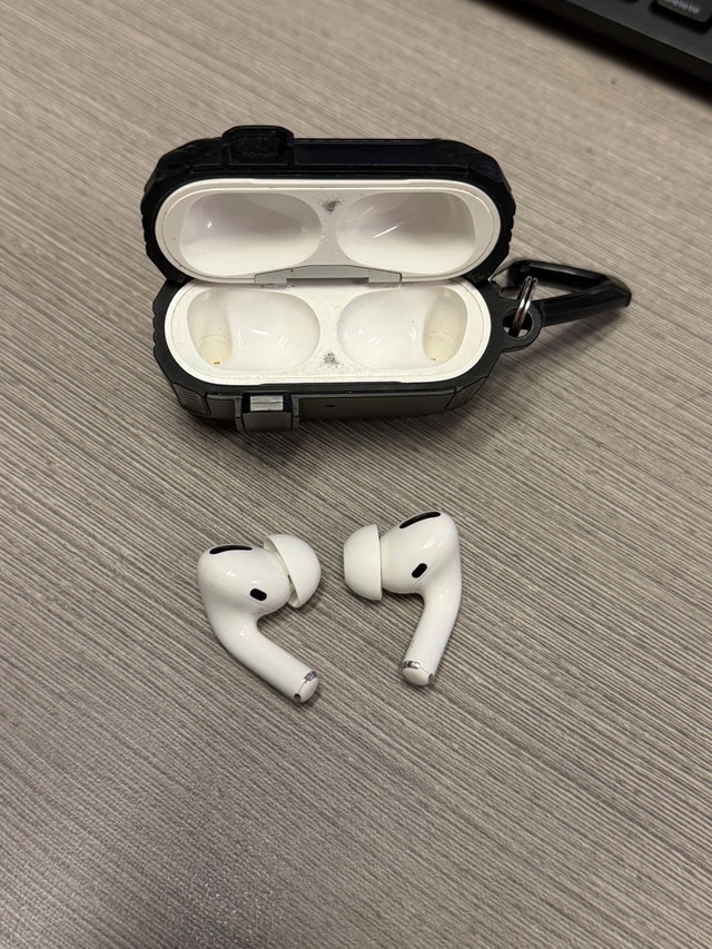 AirPods Pro with Free Case - photo 3
