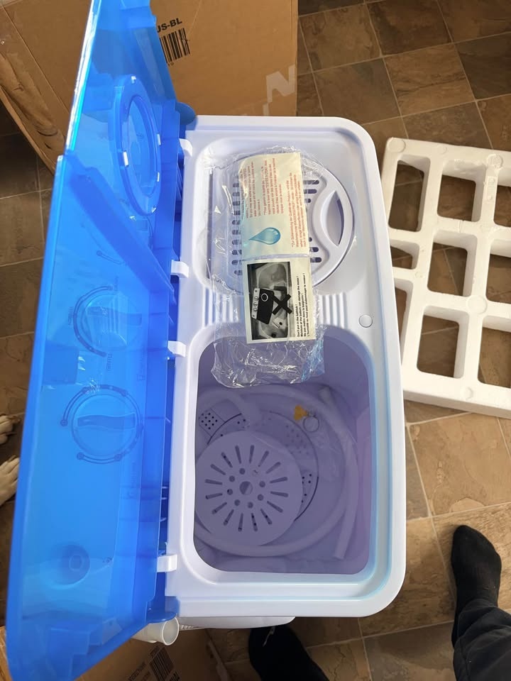 Brand new- Portable Twin Washing Machine - photo 3