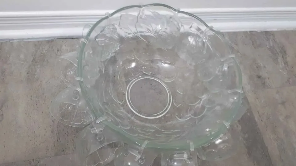 Vintage Glass Fruit Punch Set Read Description image indicator(4)