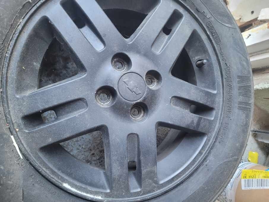 Dunlop Winter Tires on Rims - 195/60r15 - photo 2