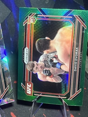 5 Cards For Price Of 2🔥 - UFC Combo - 2023 Panini - photo 4