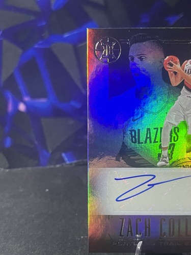 2019-20 Panini Illusions Zach Collins Auto RC - photo 2