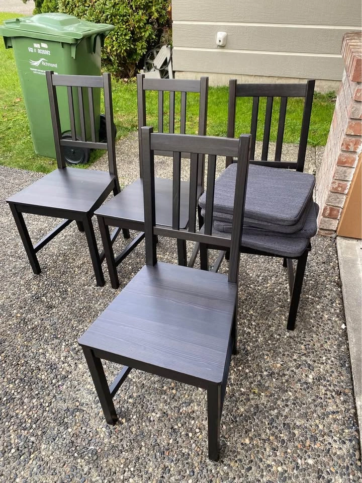 4 Chairs with Cushion - photo 2