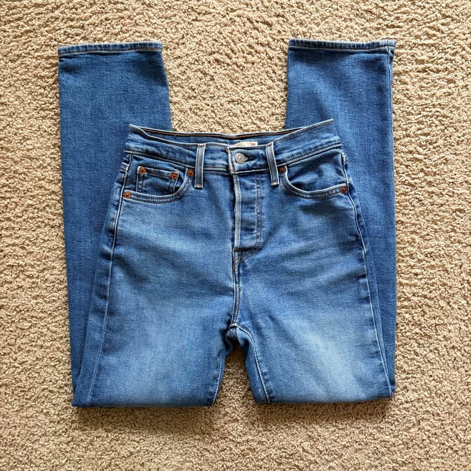 Levi’s Wedgie Straight Size 25 Button Fly Jeans - photo 2