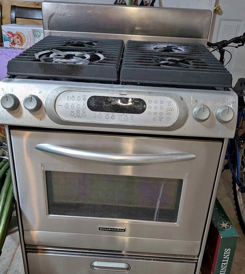 Gas stove