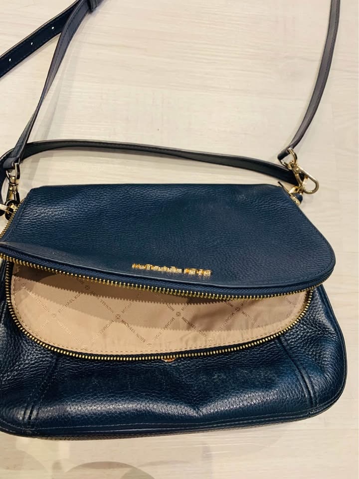 Michael Kors messenger bag - photo 5