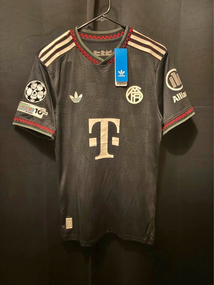 Luis Diaz FC Bayern Munich 2025/26 Third Jersey