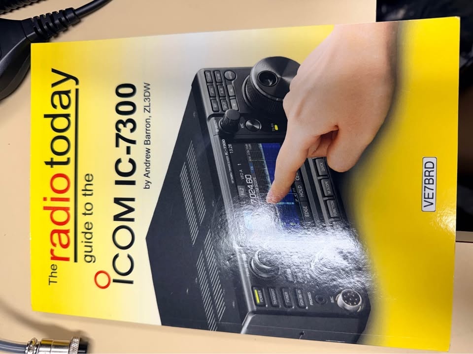 Icom IC-7300 HF + 50 MHz Transceiver & 25A Power Supply - photo 2