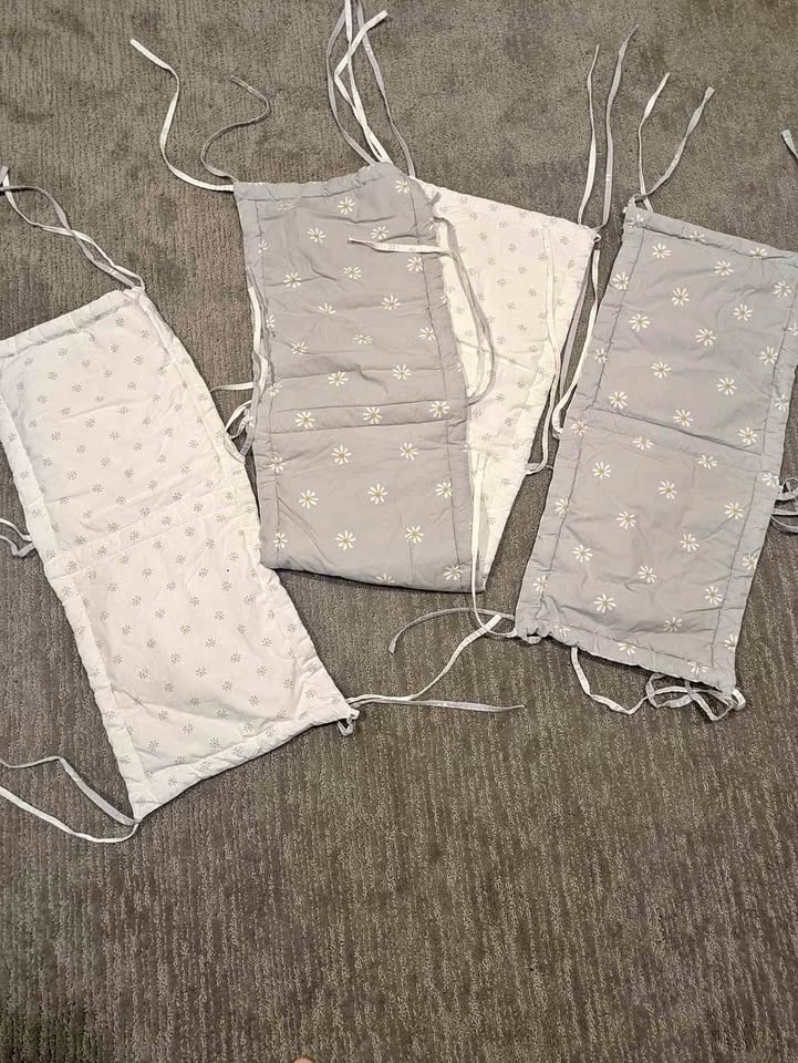 Cotton Crib Bumpers with Floral Pattern