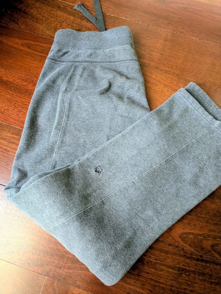 Various Women's Pants (XS-M) - photo 3