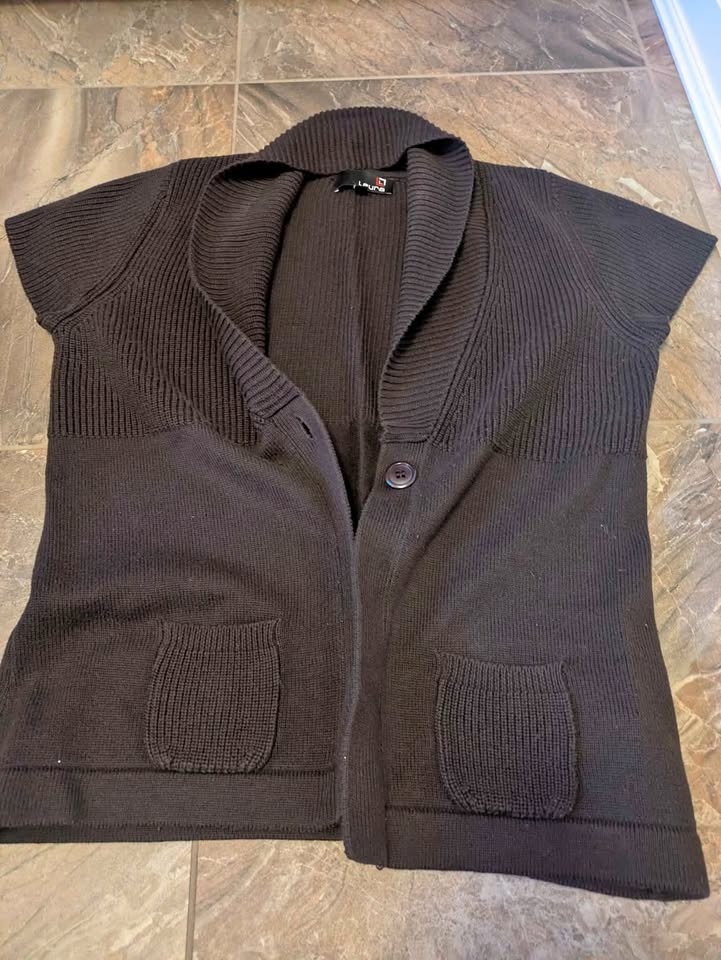 Short sleeve cardigans