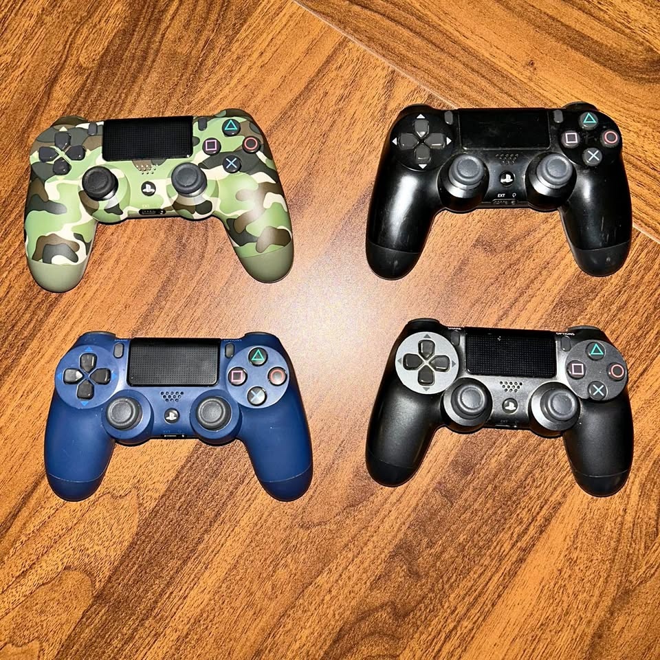 Perfectly Working - PS4 DualShock Controllers - PRICE IS EACH!