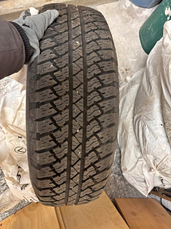 Jeep Wrangler 5 Bridgestone Dueler A/T 18" Wheels & Rims
