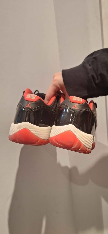 Jordan Bred 11 2015 - 7y - photo 2