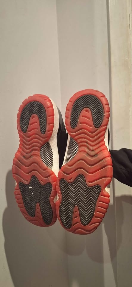 Jordan Bred 11 2015 - 7y - photo 3