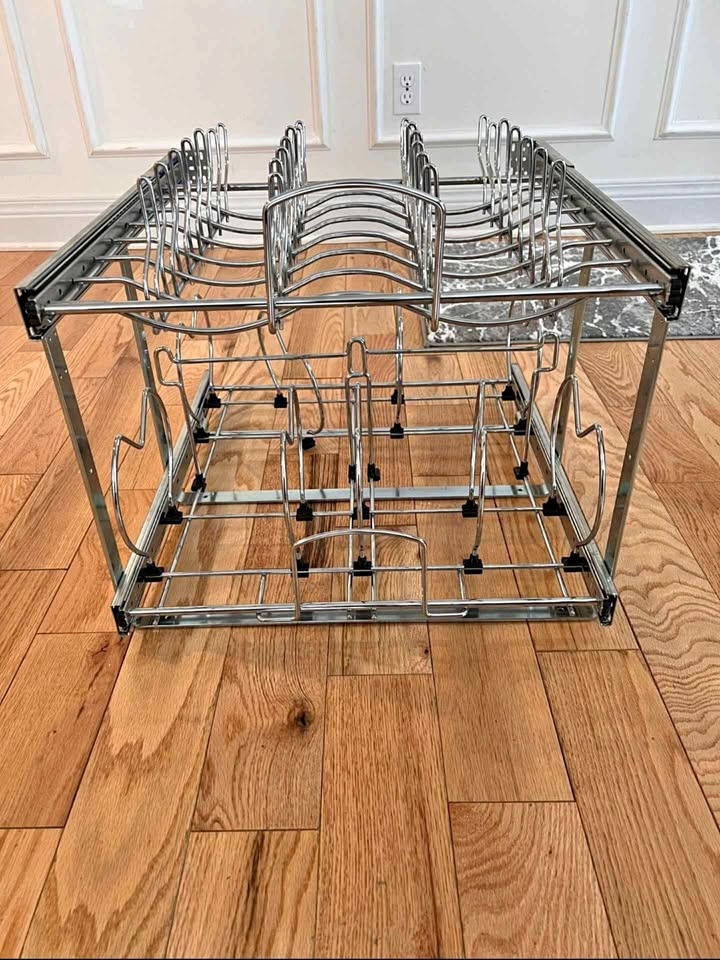Rev-A-Shelf Two-Tier Pull-Out Baskets 20.75-in W x 18.12-in H