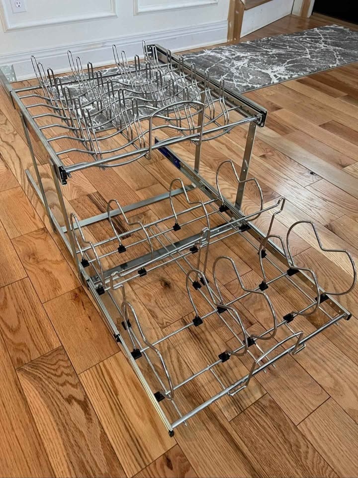 Rev-A-Shelf Two-Tier Pull-Out Baskets 20.75-in W x 18.12-in H - photo 3