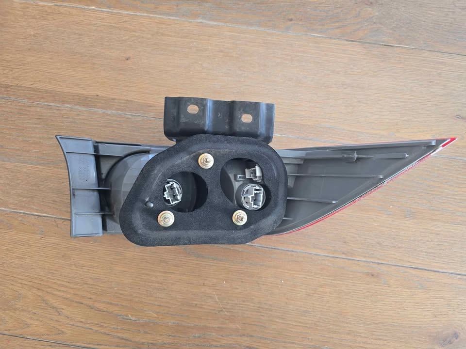 2004-2008 Acura TSX Passenger Quarter Taillight - photo 4