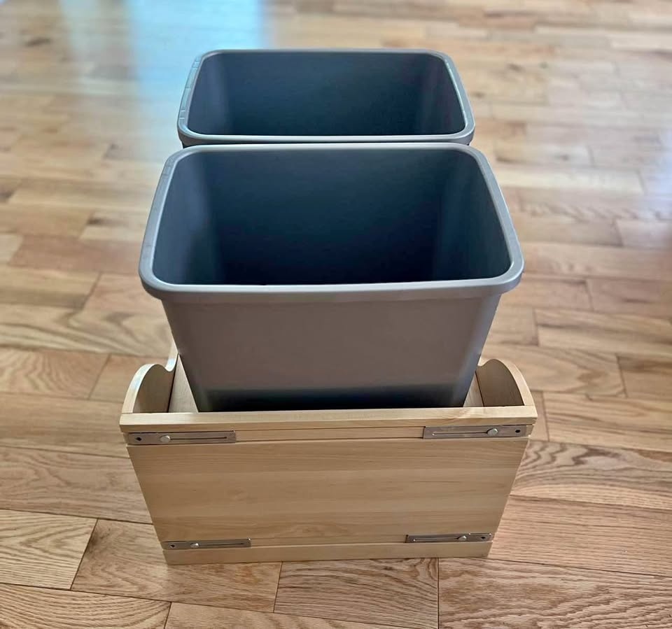 Rev-A-Shelf 35 Q.Double Pull Out Trash Can