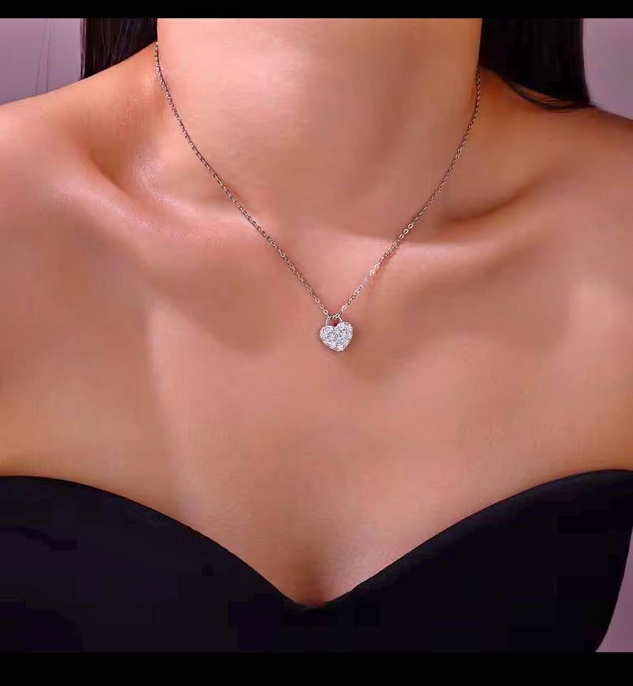 Necklace heart love ❤️