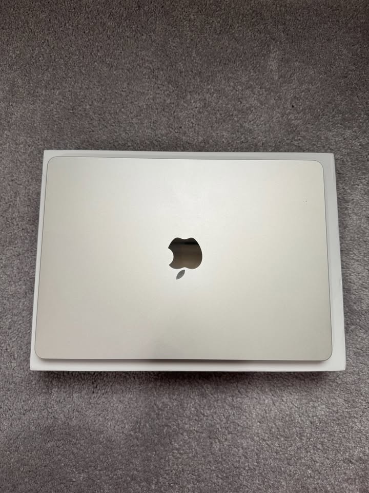Apple MacBook Air M2 - 8GB - 256GB | Like New | AppleCare+ Till - photo 3