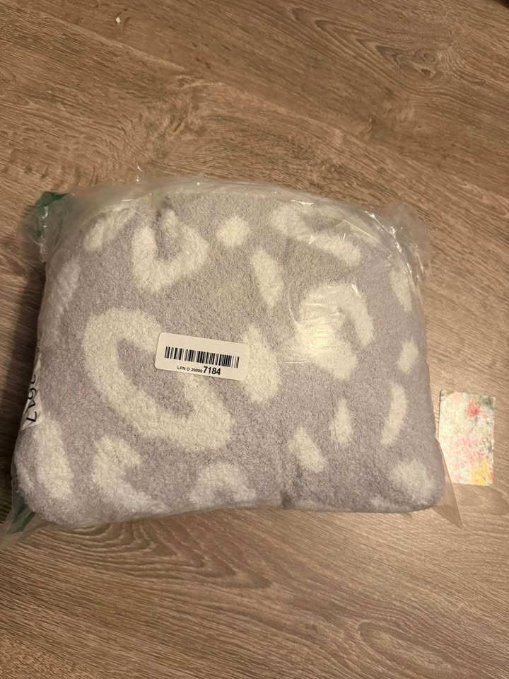 Snuggle Sac Throw Blanket - photo 5