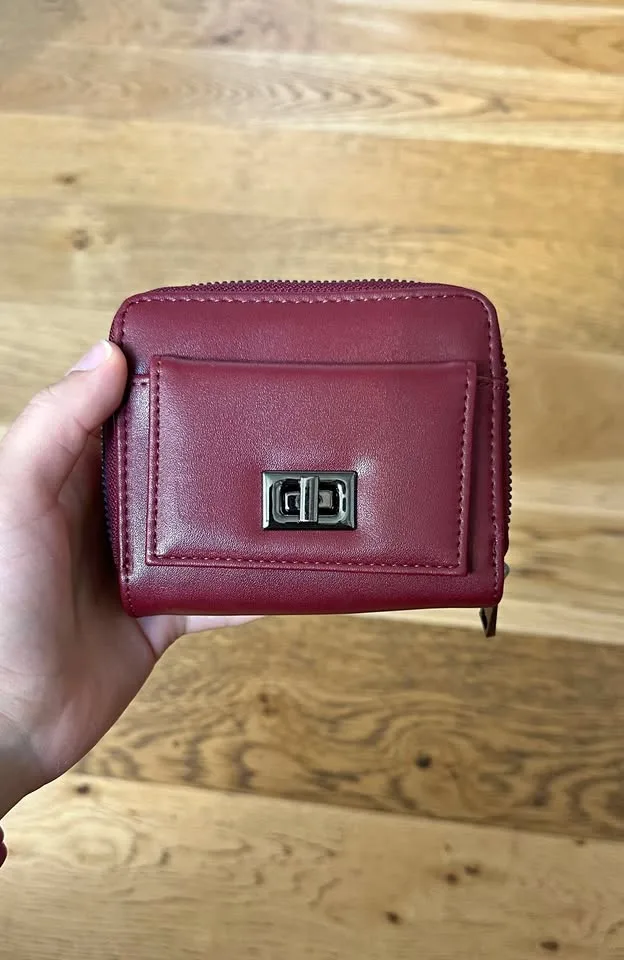 Maroon Twist-lock wallet