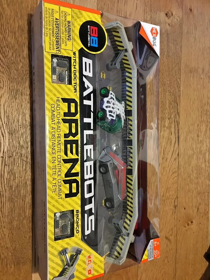 HEXBUG BattleBots Arena Set - Brand New, Sealed