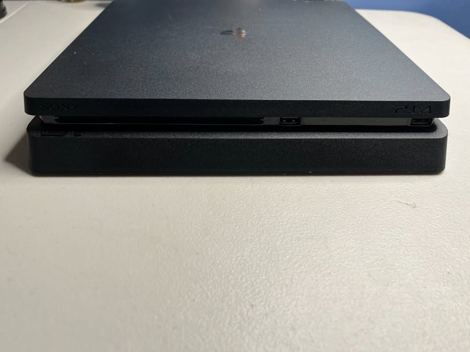Sony PlayStation 4 Slim - photo 4