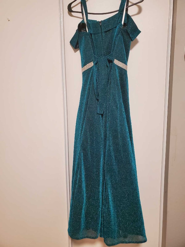 Party/Event Dress With Rhinestone Waistline. - photo 2