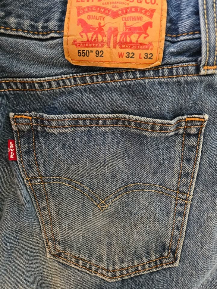 Levi 550 Jeans, 32 Waist 32 Leg - photo 5