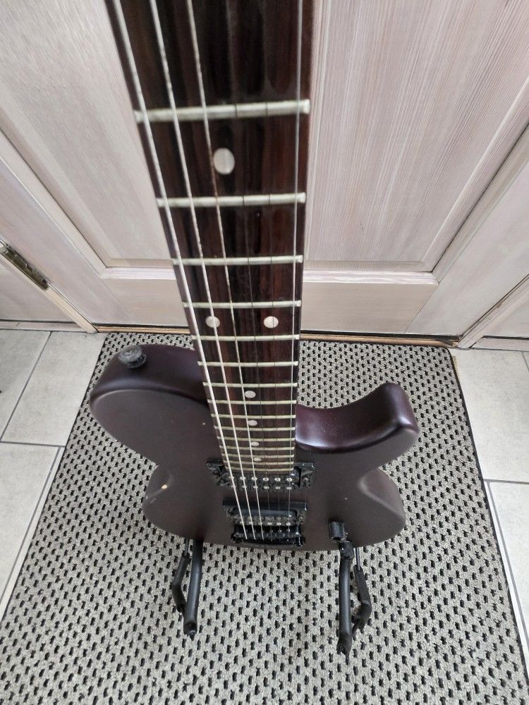 Electric Guitar Set: Dean Evo XM Satin Natural & Fender 10g Amp - photo 5