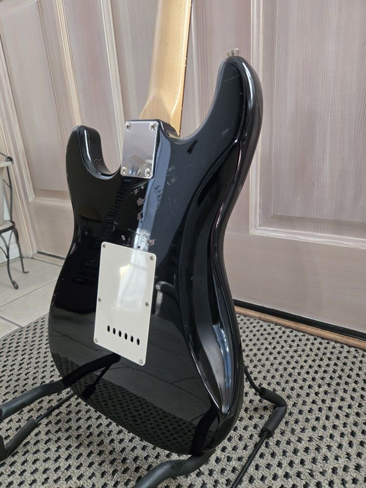 Squier Affinity Stratocaster - photo 4