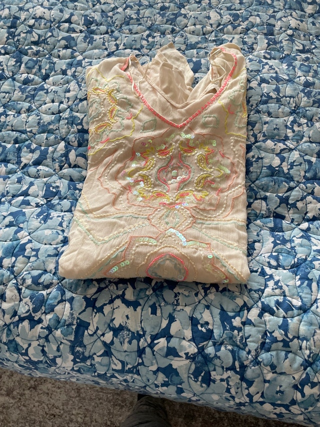 SEQUIN SHAWL