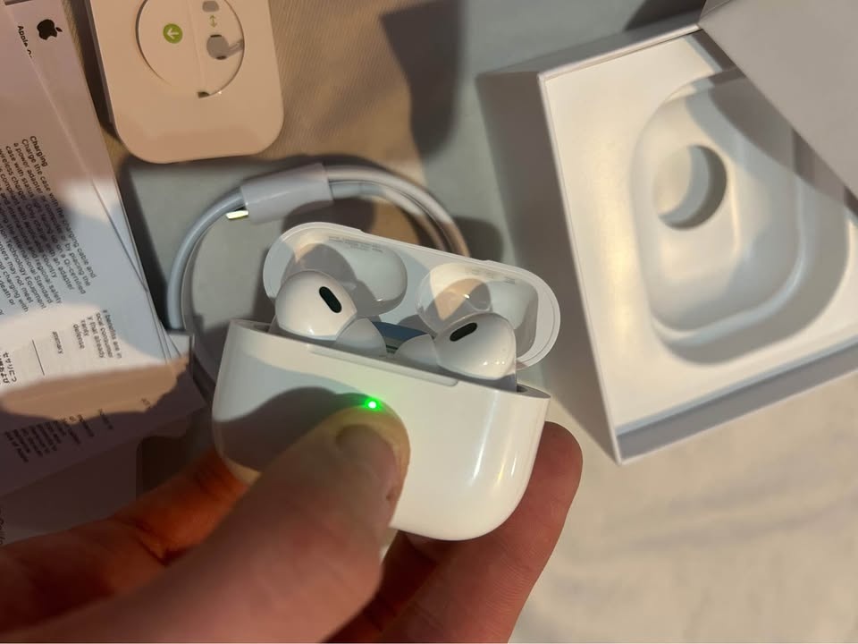 Apple AirPods Pro - photo 4