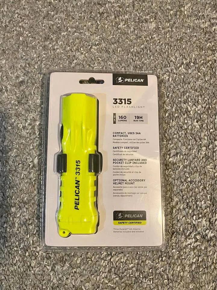 Pelican 3315 LED flashlight thumbnail