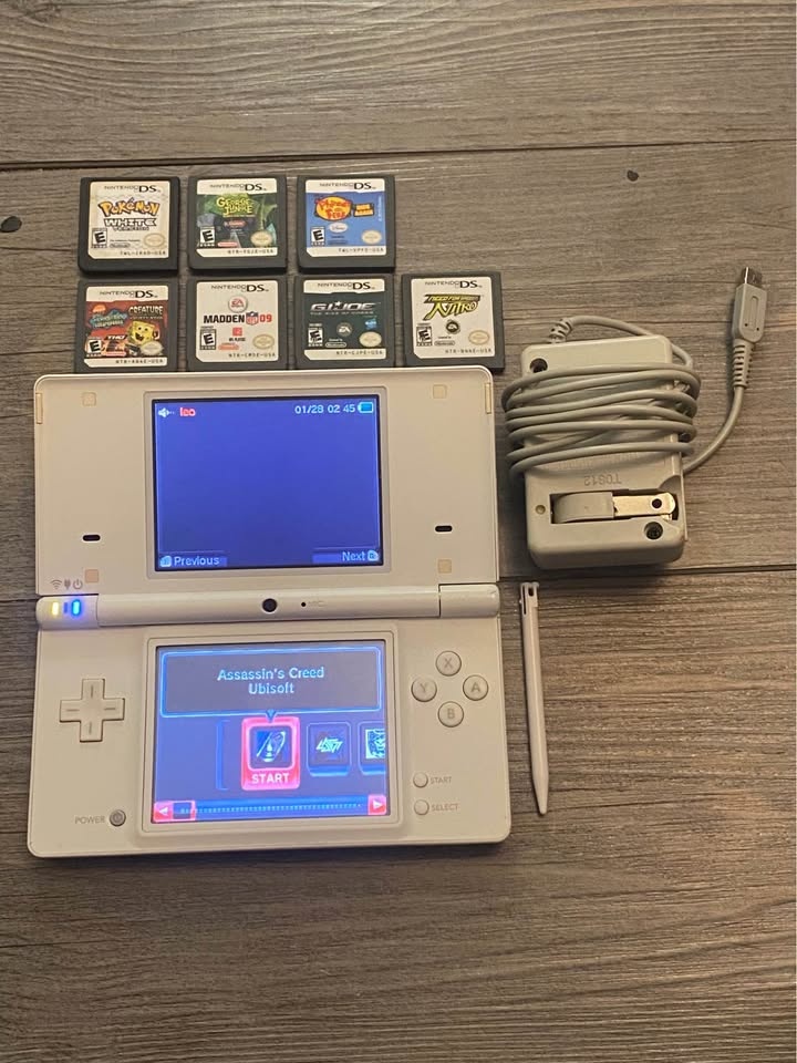 Modded Nintendo DSi - 40 Games + 6 Physical Carts + 64GB SD - photo 3