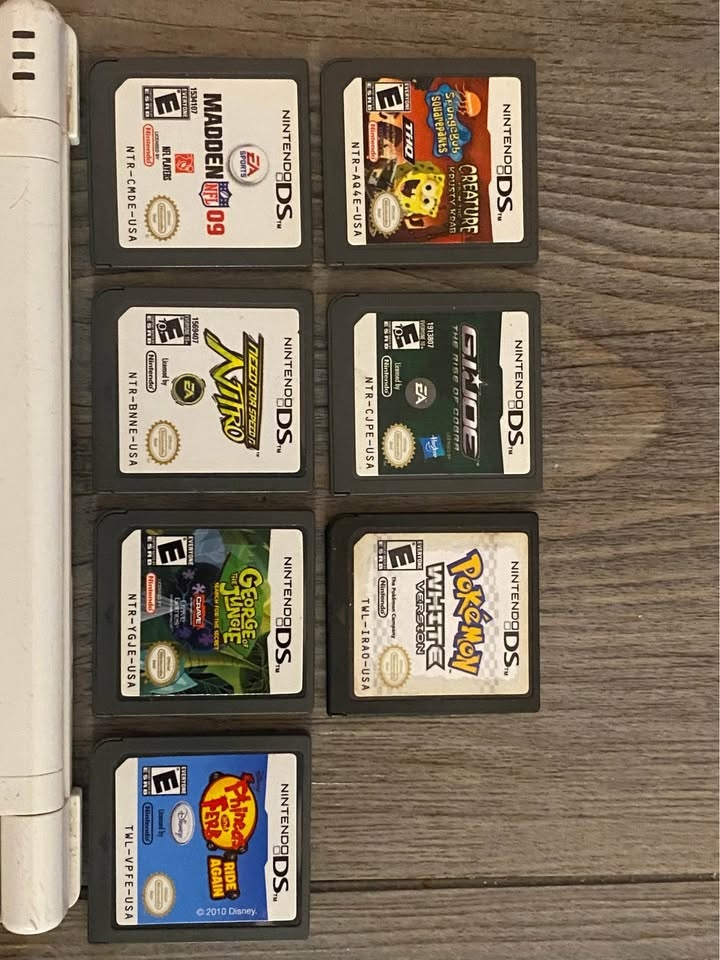 Modded Nintendo DSi - 40 Games + 6 Physical Carts + 64GB SD - photo 5