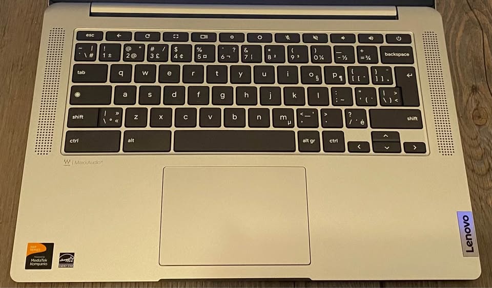 Lenovo IdeaPad Slim 3 Chromebook + 45W Charger - photo 4