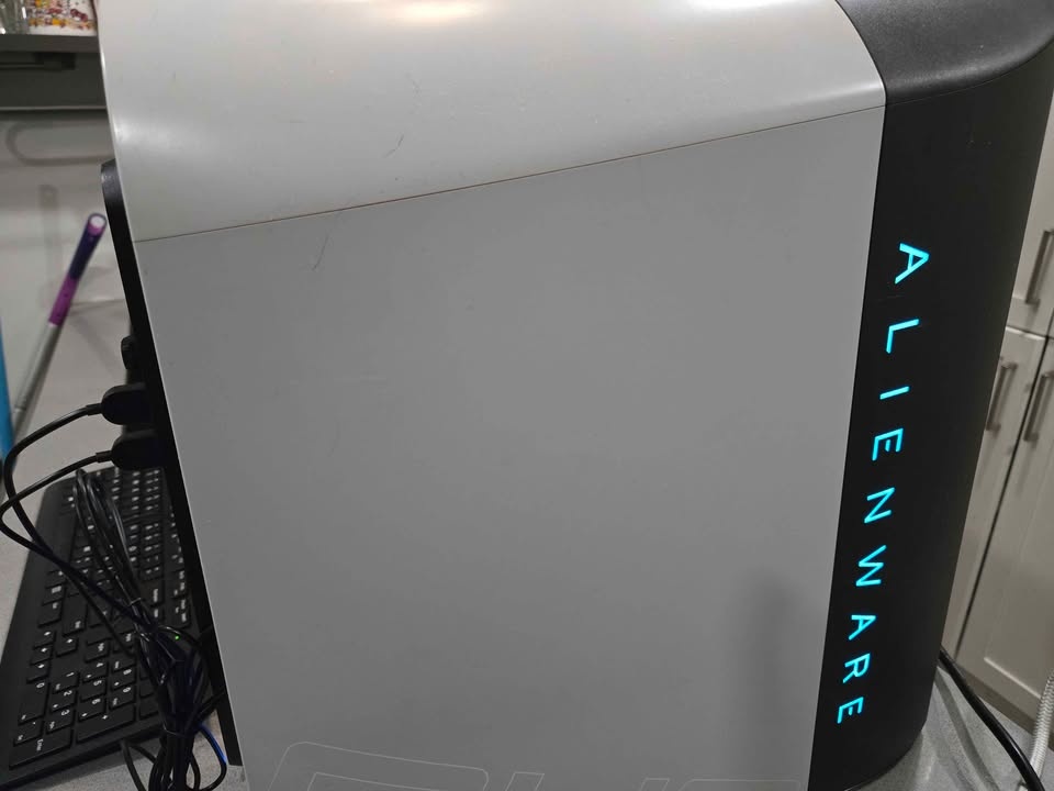 Dell Alienware Aurora R10 - Ryzen 7 / 64GB RAM / Liquid Cooled - photo 2