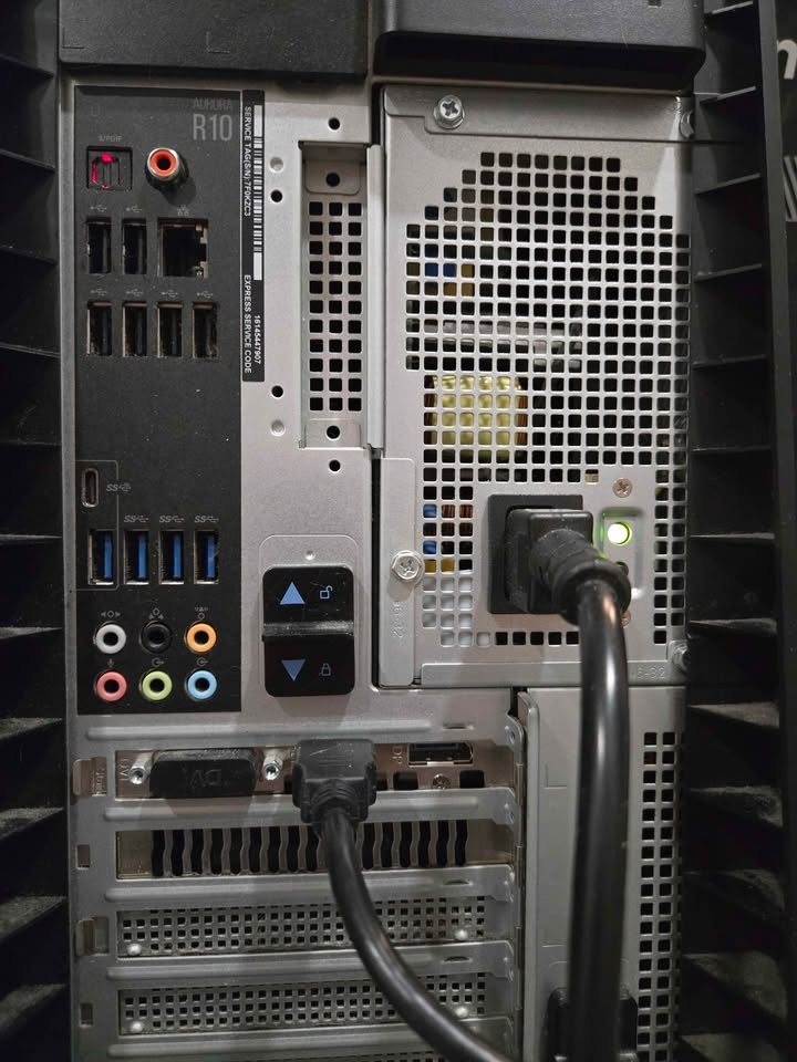 Dell Alienware Aurora R10 - Ryzen 7 / 64GB RAM / Liquid Cooled - photo 3