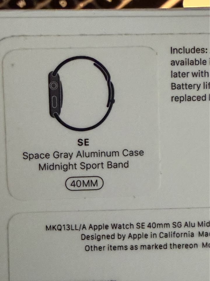 Apple Watch SE (1st Gen) GPS, 40mm – Great Condition - photo 3