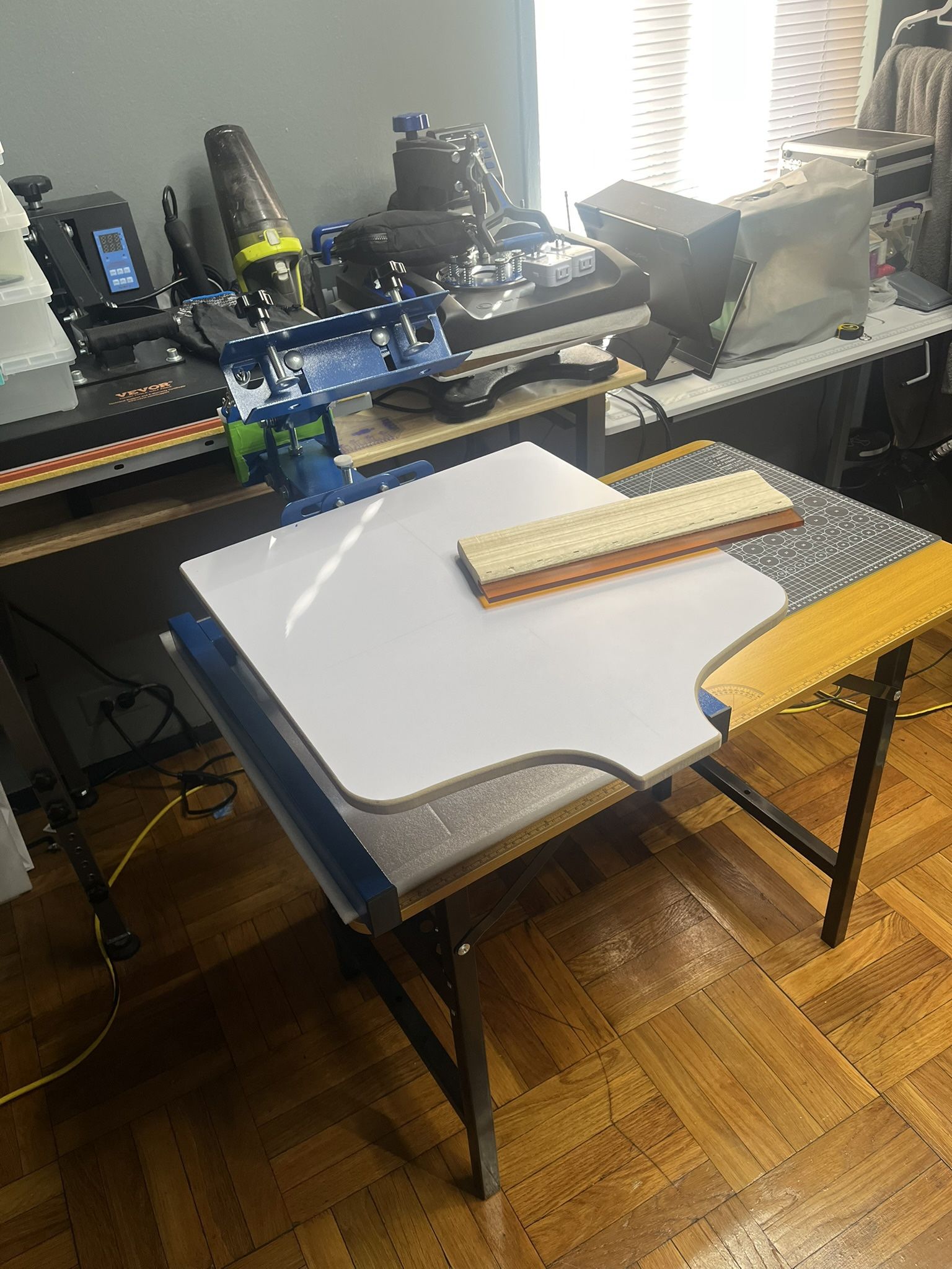 Single Color Silk Screen With Working Table